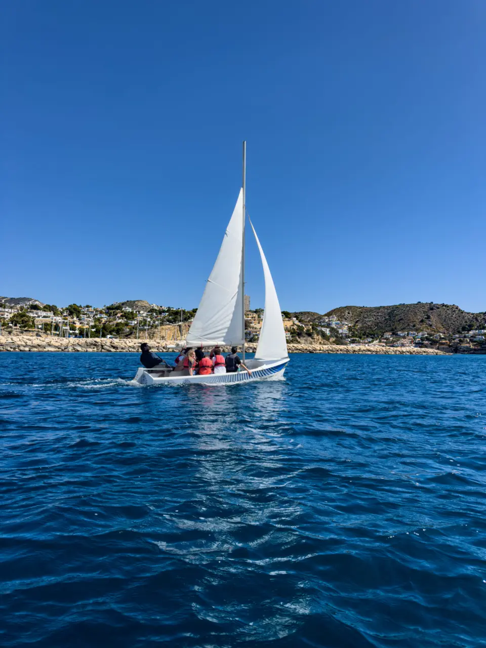 Cursos y alquiler de Vela